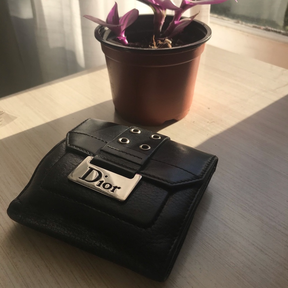 authentic dior wallet